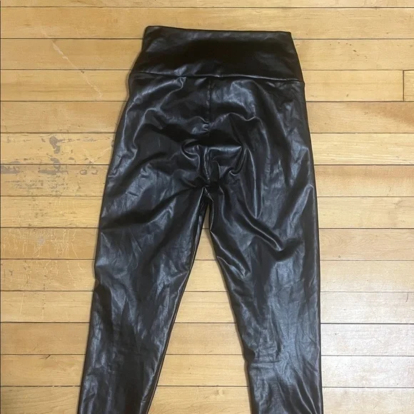 Chic Black Faux Leather Pants - Picture 2 of 4